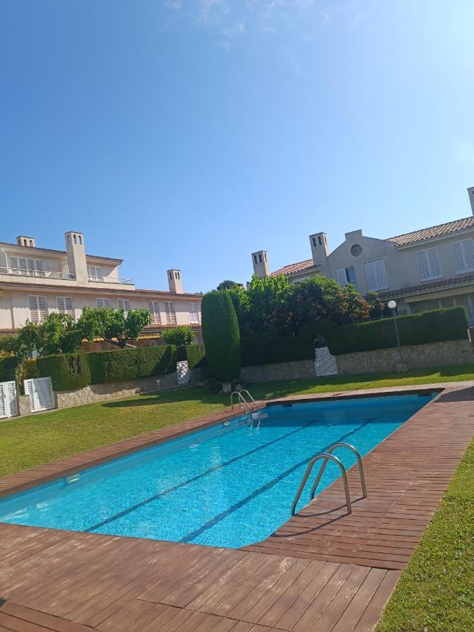 Cambrils Adosado Con Piscina 4 Habitaciones, 8 Huespedes Kültér fotó